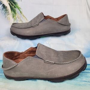OluKai Gray Leather Loafers
